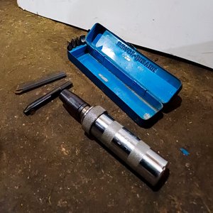 Destornillador de Impacto Manual con 5 Puntas - imagen 2