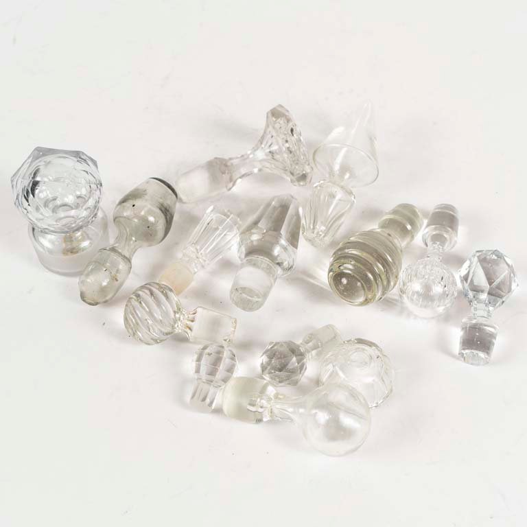 Lote anterior: Tapones de cristal y vidrio - Colección de parafusos
