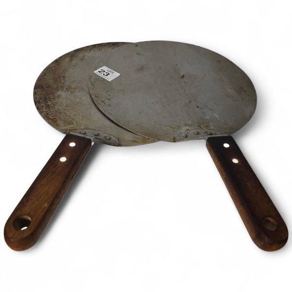 2 espátulas para pizza de madera