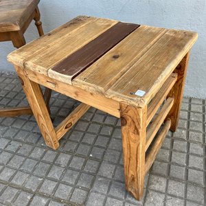 Dos Mesas de Madera para Living: Rústica y Patas Torneadas - imagen 2