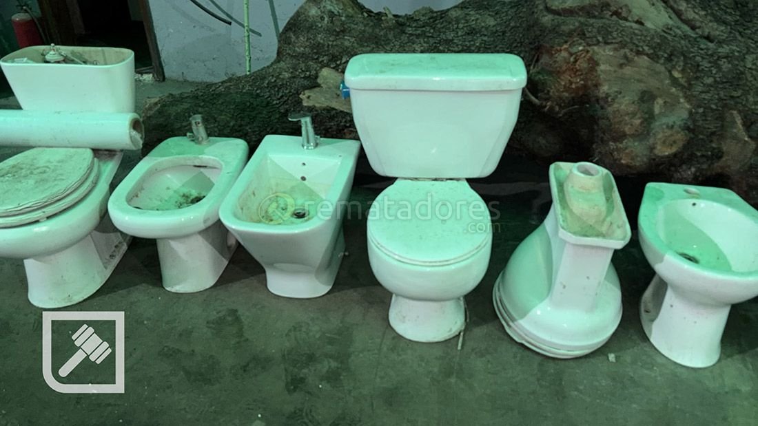 Lote de Sanitarios de Cerámica Blanca