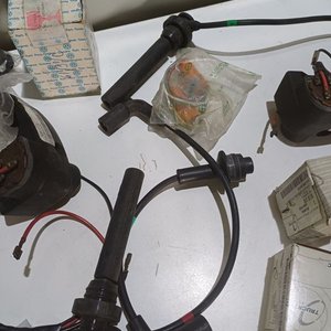 Caja de Repuestos Varios: Bulbo, Termostato, Transformador de Encendido y Más - imagen 7