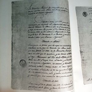 Libro Sesquicentenario de la Primera Moneda con el Sello de la Patria - Buenos Aires 1963 - imagen 4