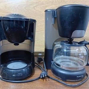Lote siguiente: Juego de Cafeteras Eléctricas Cuori y Punktal