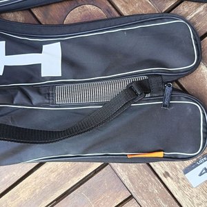 Tres fundas para raquetas de tenis HEAD, color negro, con cierres   con detalles de uso - imagen 4