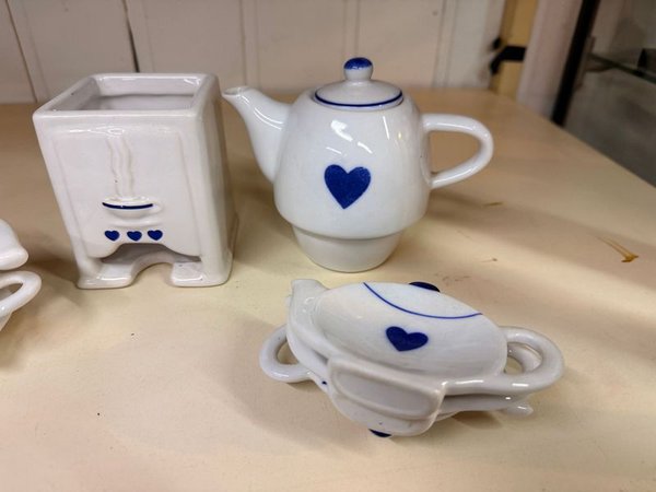 Juego de té con tetera y azucarero - imagen 4