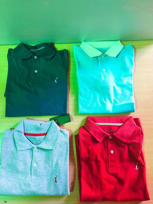 Remeras de Cuello Blanco con Botones - imagen 1
