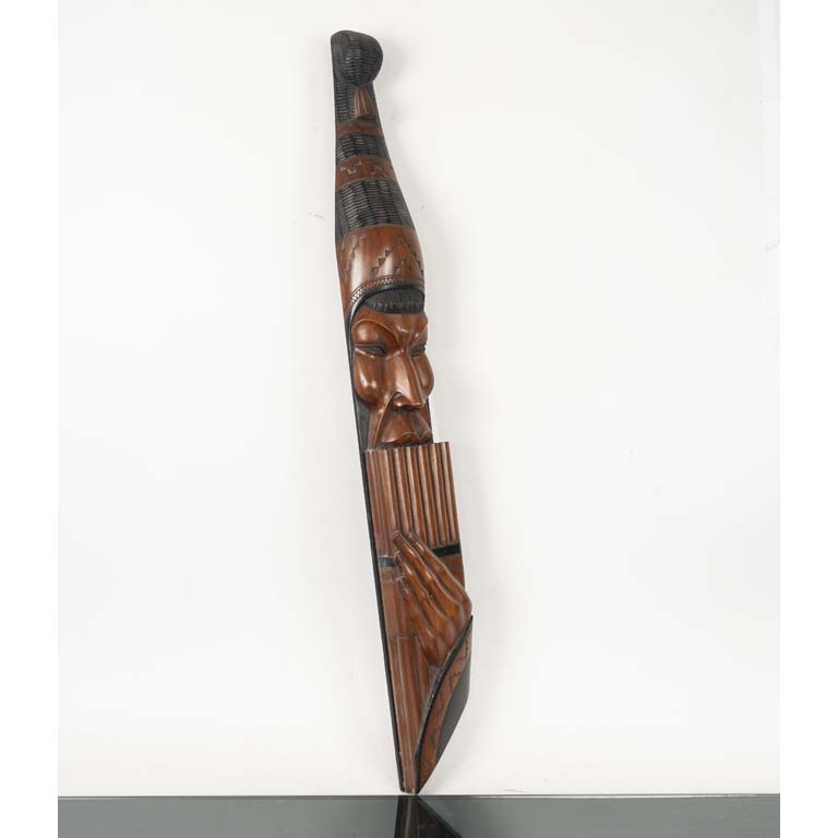 Lote anterior: Escultura de madera abstracta - Medidas: 13x98cm