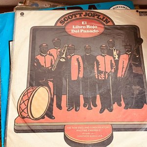 Lote de 47 Discos de Vinilo de Artistas Nacionales e Internacionales - imagen 9