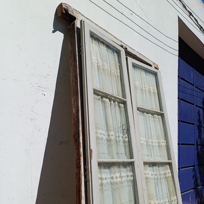 Puerta de cedro con vidrio y marco, estilo clásico - imagen 5