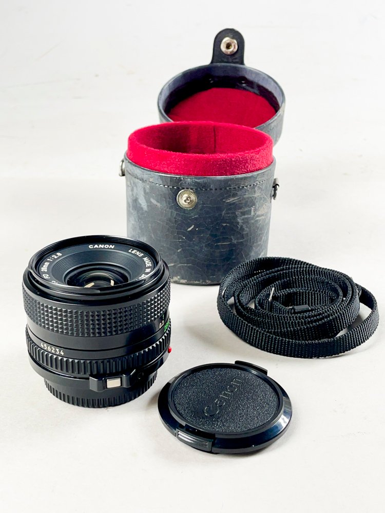 Lote anterior: Lente Canon FD 28mm f/2.8