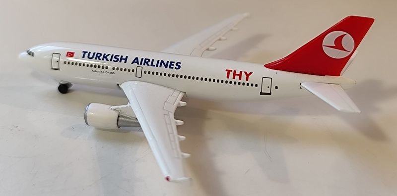 Maqueta Avión Airbus A310-300 Turkish Airlines Escala 1/500 Herpa