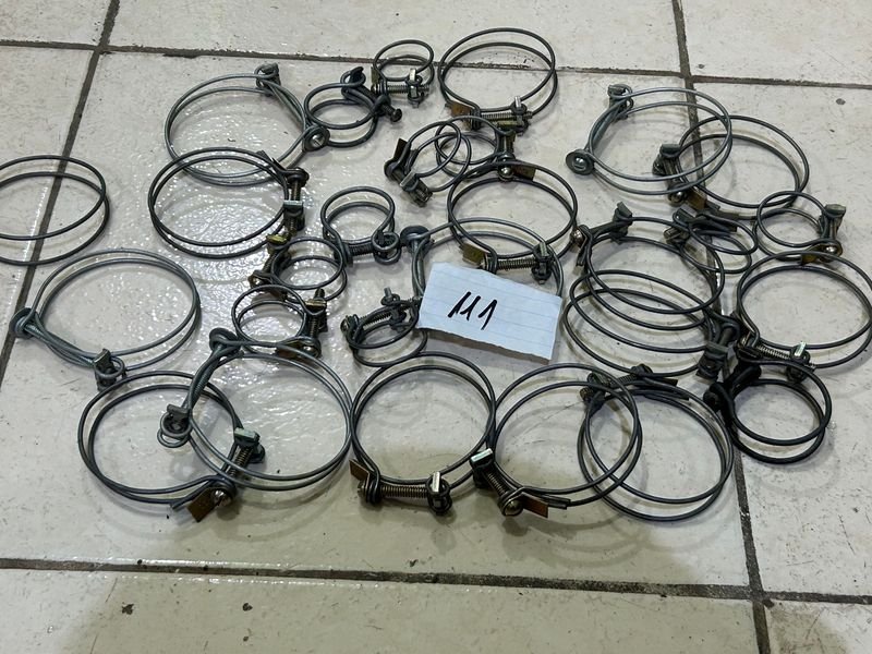 Lote de Abrazaderas para Alambre Metálicas con Tornillo