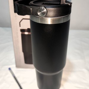 Vaso Térmico de Acero Inoxidable Negro 900ml con Tapa y Asa - Nuevo en Caja - imagen 3