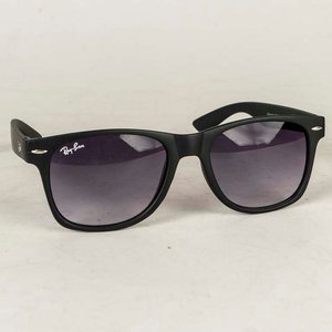 Lote siguiente: Lentes de Sol Estilo Wayfarer Negros con Degradado