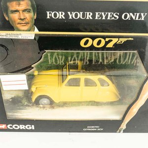 Auto Citroen 2 CV de la película de James Bond For Your Eyes Only escala 1/36 colección Corgi en caja original  - imagen 2