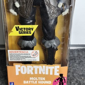 Muñeco Fortnite Molten Battle Hound, Nuevo en Caja - imagen 5