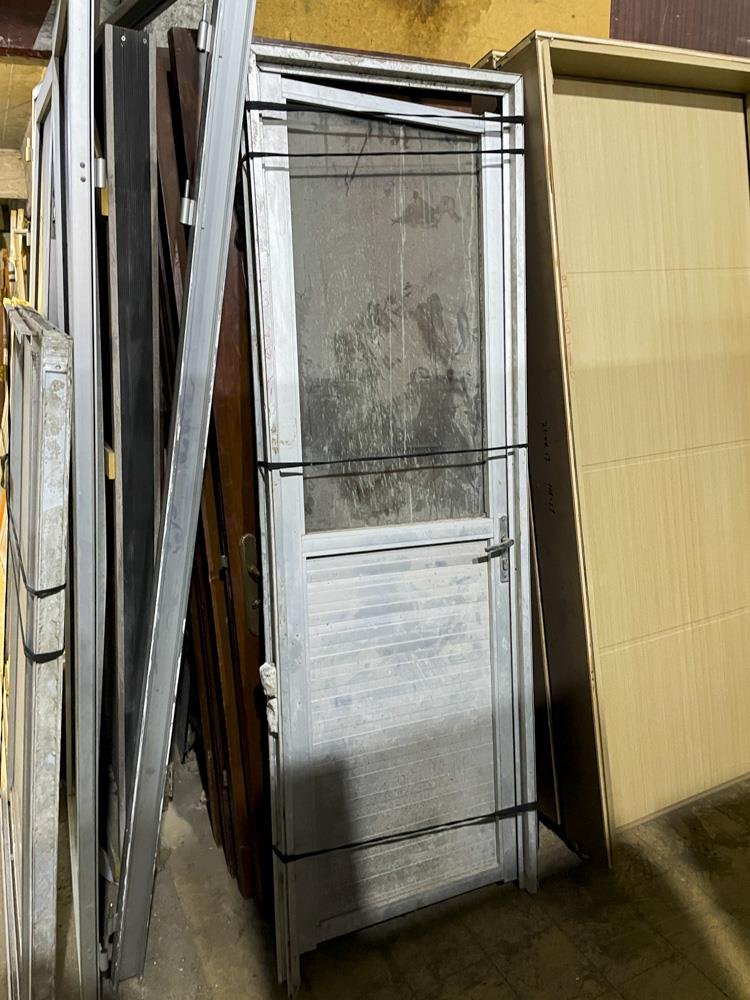 Puerta de Aluminio y Vidrio 197 x 68 cm