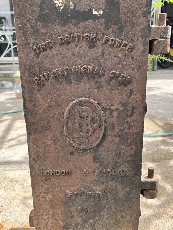 Antiguo farol de cruce de tren británico - imagen 9