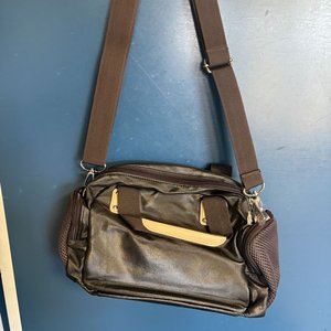 Lote de 4 Carteras de Mujer: Diseños Variados - imagen 8