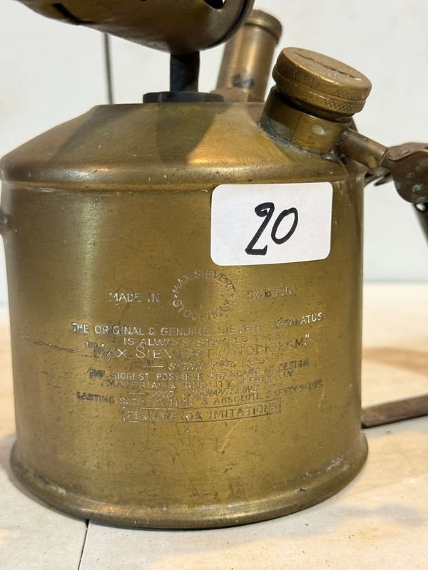 Antiguo soplete de bronce a querosene sueco - imagen 3
