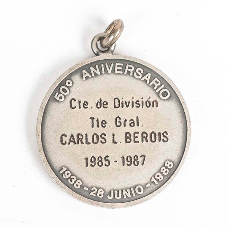 Medalla Uruguaya de Plata Cincuentenario Ejército - imagen 2