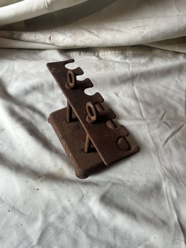 Porta sello antiguo para seis sellos - imagen 3