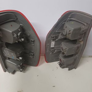 Juego de Ópticas Traseras Izquierda y Derecha para Ford Ranger - imagen 5
