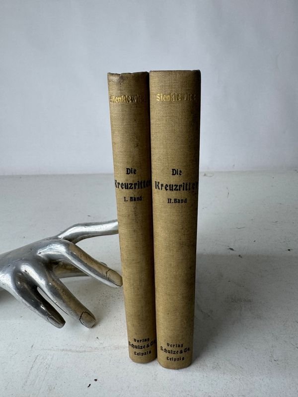 Lote siguiente: Dos Tomos de Los Cruzados, por Henryk Sienkiewicz - Edición O. Cradauert en Leipzig 1902