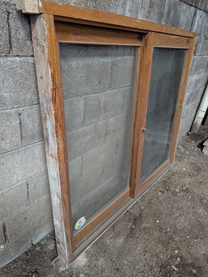 Ventana con dos hojas corredizas y marco de cedro - imagen 5