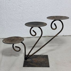 Lote de Candelabros y Soportes de Bronce/Latón - imagen 4