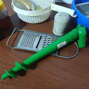 Lote de Miel, Rallador y Utensilios de Cocina Varios - imagen 5