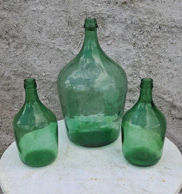 Item 28894 - Image 0