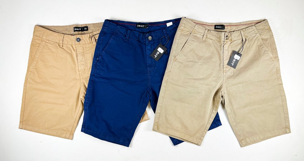 Lote siguiente: Tres Bermudas Zenit, color Azul y Beige