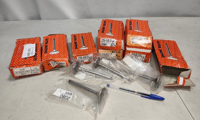 Lote de 8 Cajas de Válvulas para Nissan 720