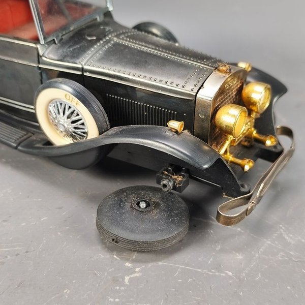 Modelo de coche de 1928 Lincoln con radio AM en escala 1/18 - imagen 11