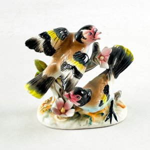 Figura de Pareja de Pájaros en Porcelana, 10 cm - imagen 1
