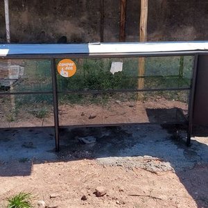 Gran Mostrador o Barra Curva de Hierro y Vidrio - imagen 5