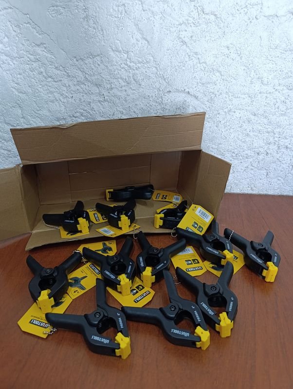 Lote siguiente: Prensas PVC 4" - Herramientas