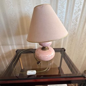 Lámpara de Mesa Rosa Vintage con Pantalla Beige - imagen 2
