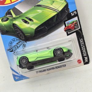 Hot Wheels Pagani Huayra Roadster Verde 1/250 - imagen 2