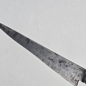 Antiguo Cuchillo de Caza con Hoja Al Filo y Mango de Madera - imagen 4