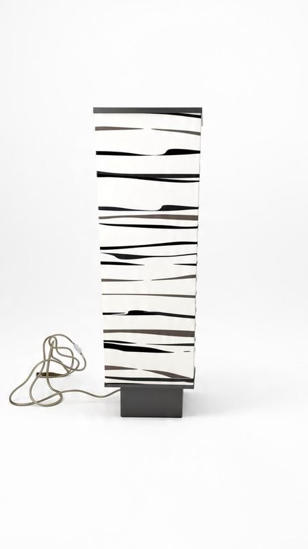 Lámpara de Mesa Cuadrada Diseño Moderno 60cm