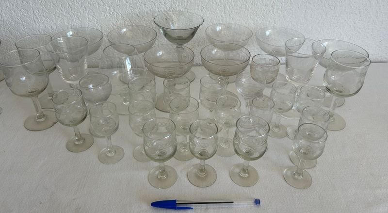 Lote de copas para vino - Colección de vasos de cristal - imagen 4