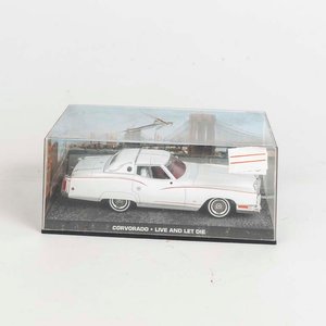 Auto Corvorado de la película de Jamas Bond Live and let die escala 1/24 - imagen 1