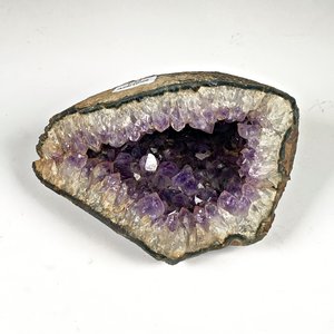 Lote anterior: Geoda de Amatista Natural