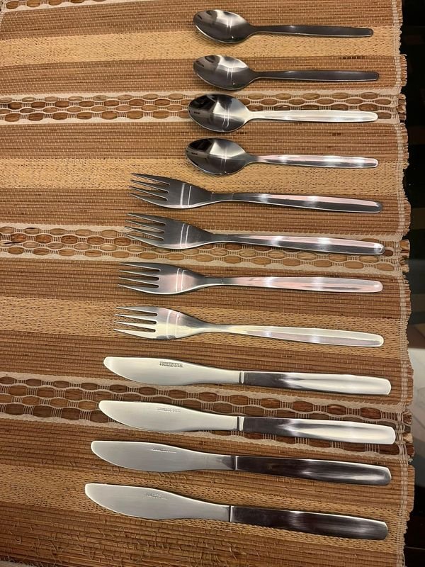 Set de Cubiertos Acero Inoxidable - 12 Piezas Nuevas