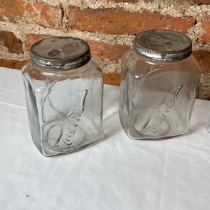 Lote de 4 Frascos Antiguos Coca Cola de Vidrio con Tapa de Aluminio - imagen 4