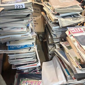 Lote de Revistas de Moda y Calzado Antiguas - imagen 1