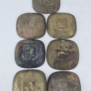 Set de 7 antiguos posavasos o ceniceros de bronce con signos del zodíaco - imagen 8